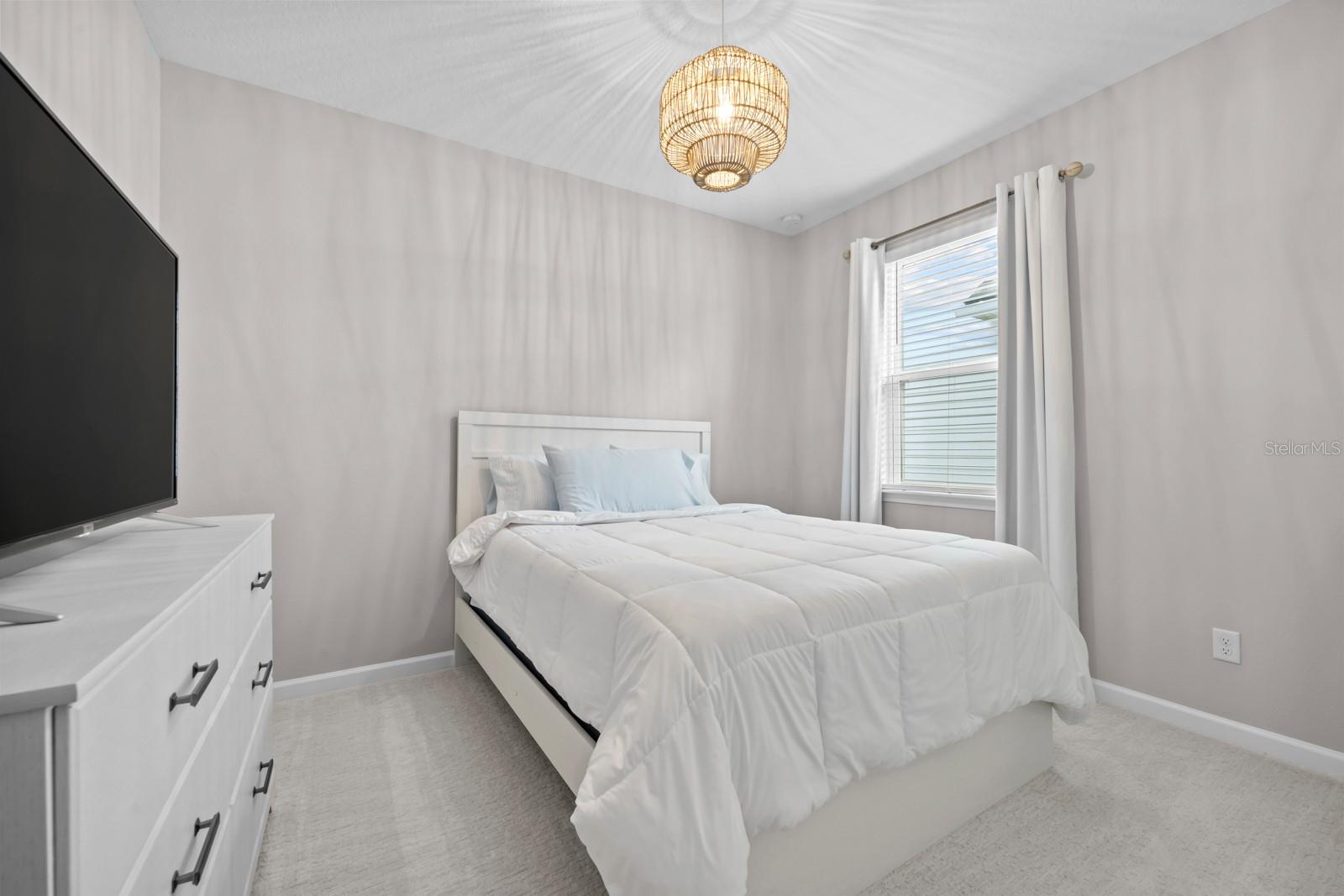 Image 32 of 90 For 41 Los Lagos Boulevard