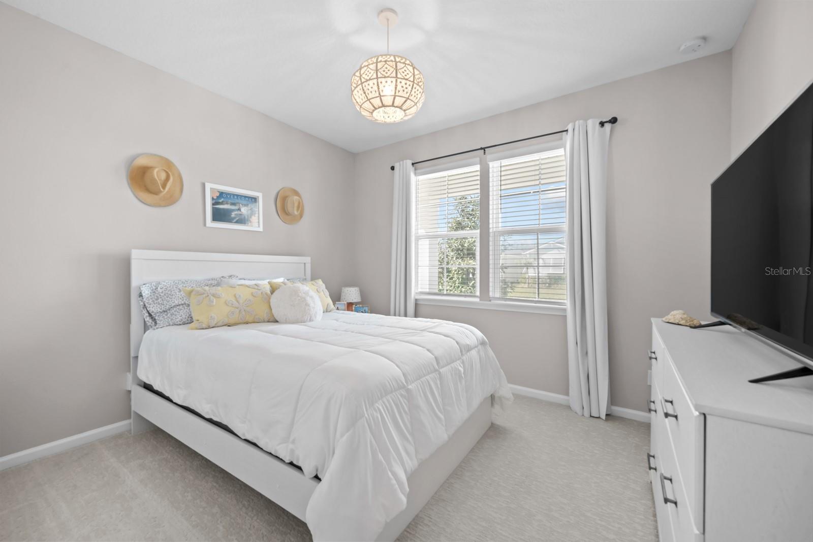 Image 34 of 90 For 41 Los Lagos Boulevard