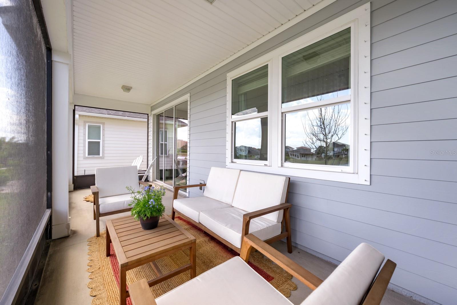 Image 43 of 90 For 41 Los Lagos Boulevard