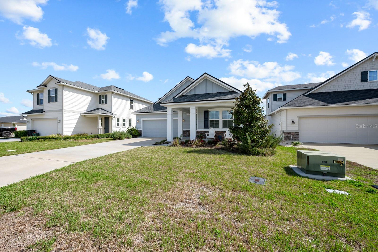 Image 50 of 90 For 41 Los Lagos Boulevard