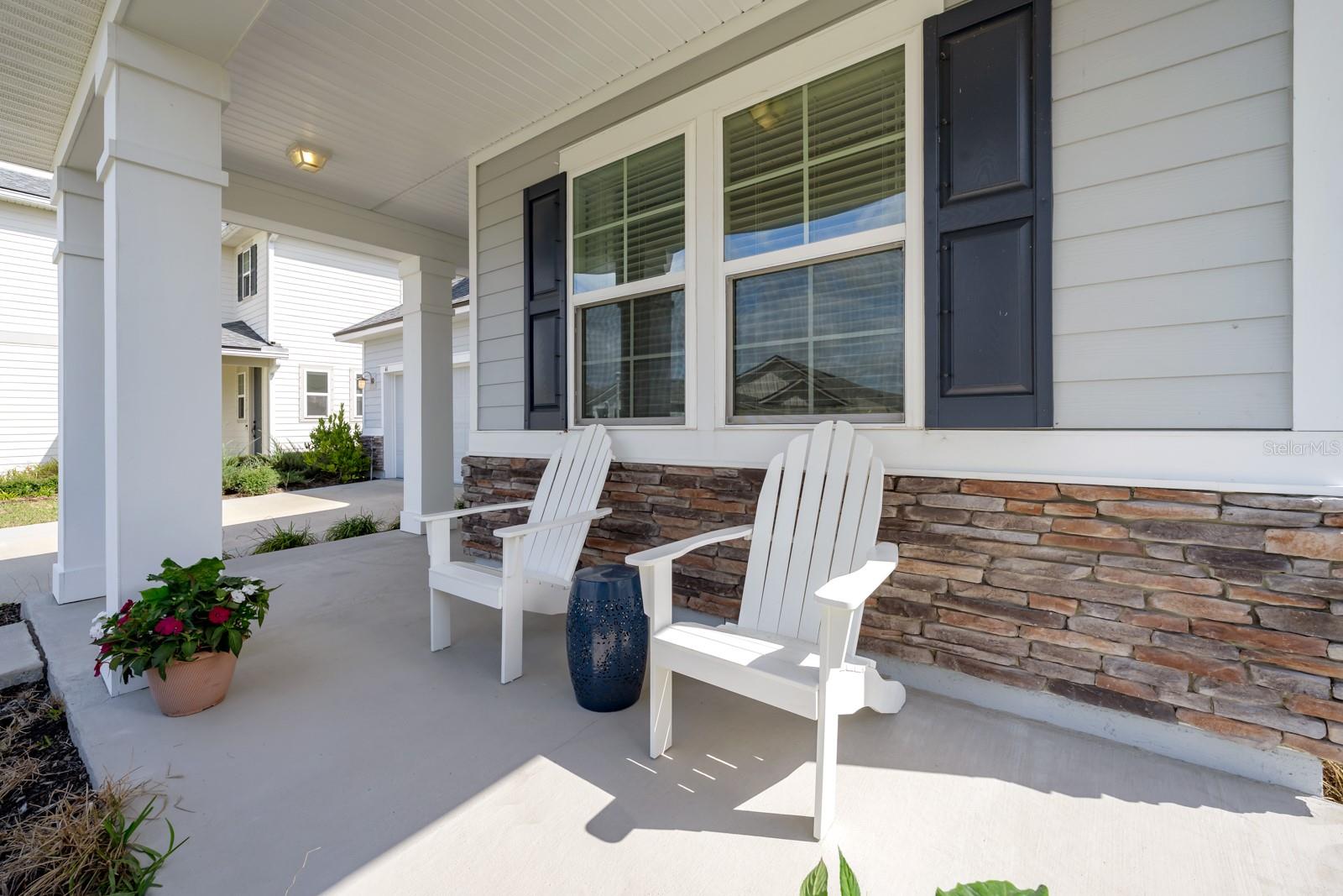 Image 7 of 90 For 41 Los Lagos Boulevard