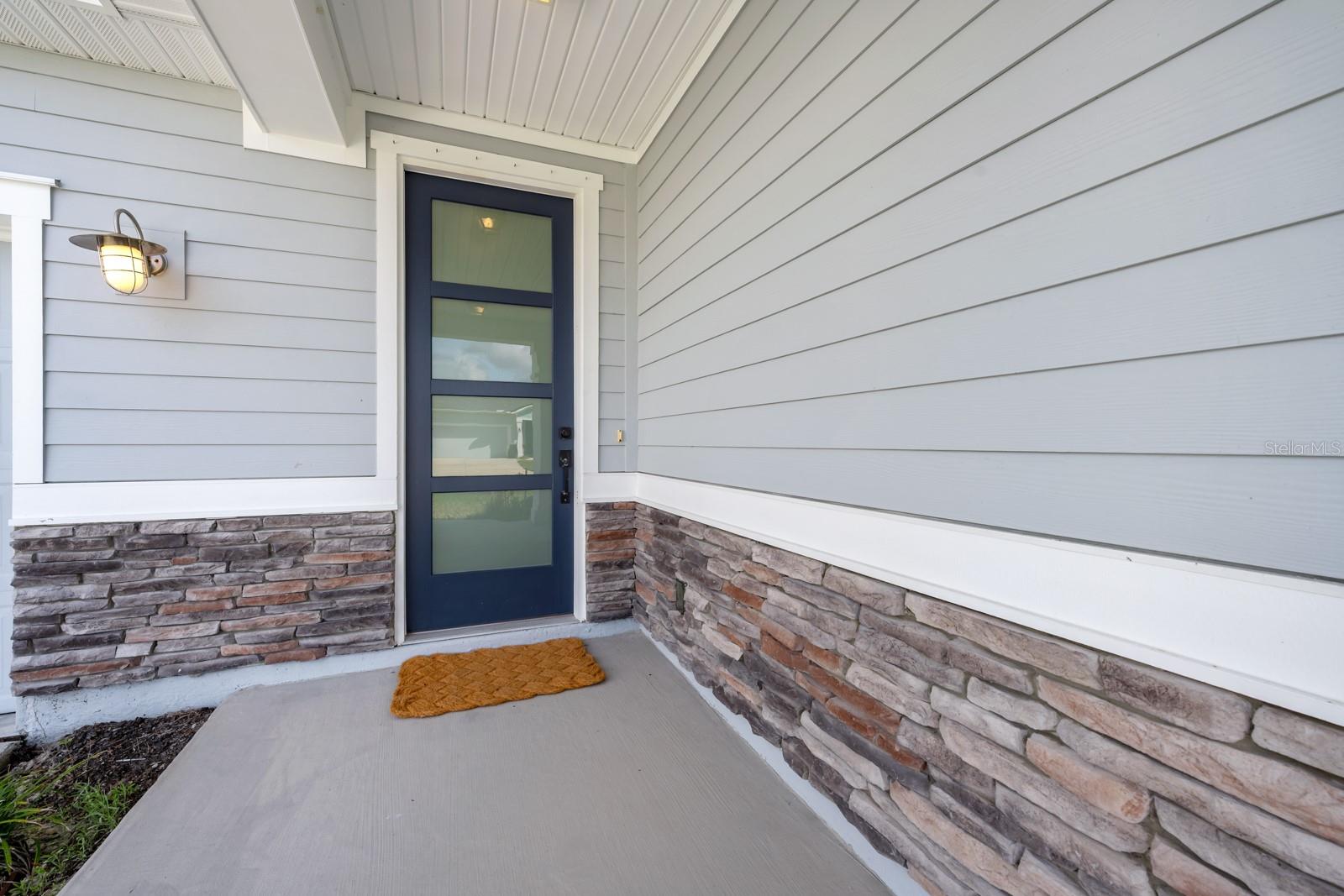 Image 8 of 90 For 41 Los Lagos Boulevard