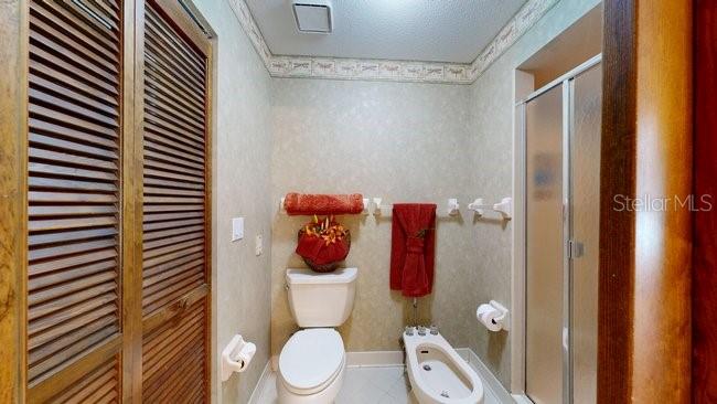 Image 16 of 51 For 16 Crandell Court