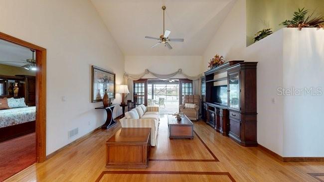 Image 5 of 51 For 16 Crandell Court