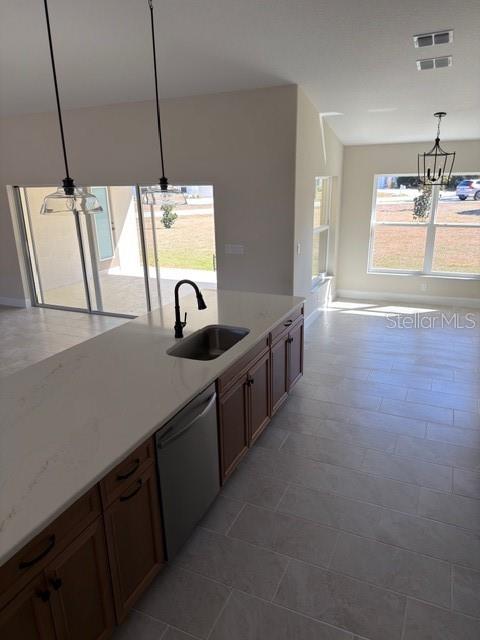 Image 14 of 33 For 17 Slogan Place