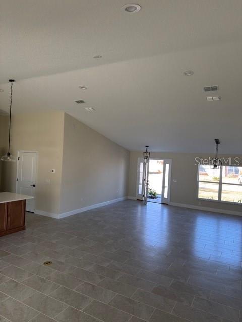 Image 33 of 33 For 17 Slogan Place