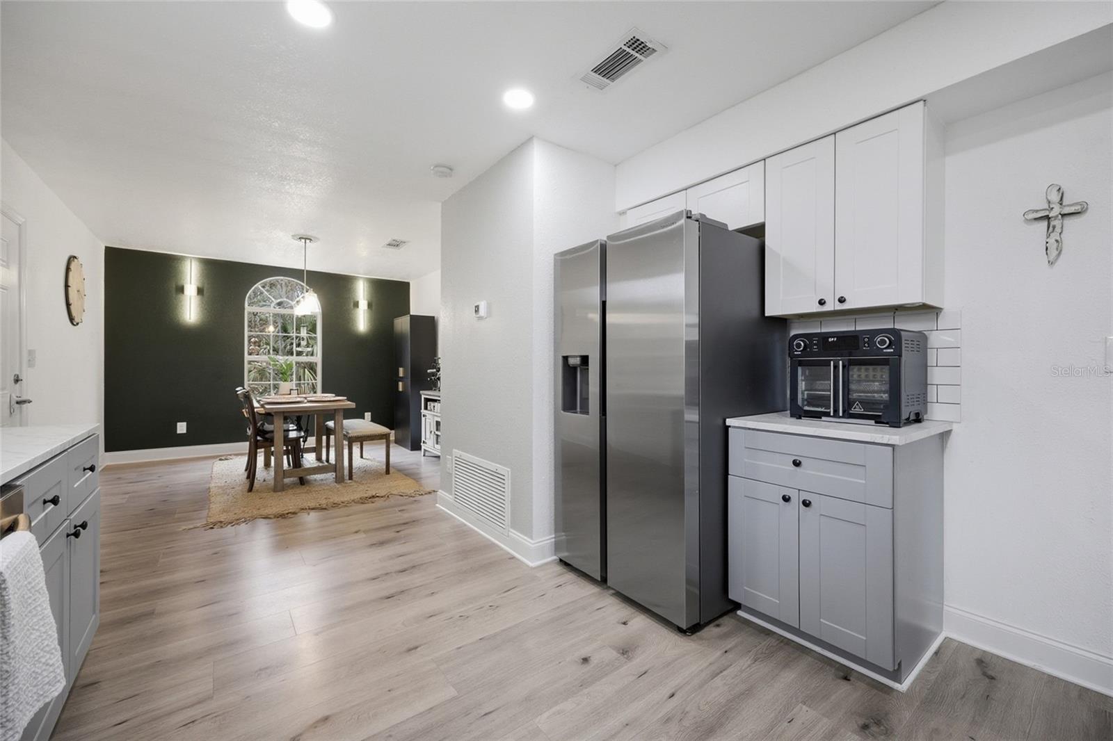 Image 11 of 36 For 101 Browning Avenue