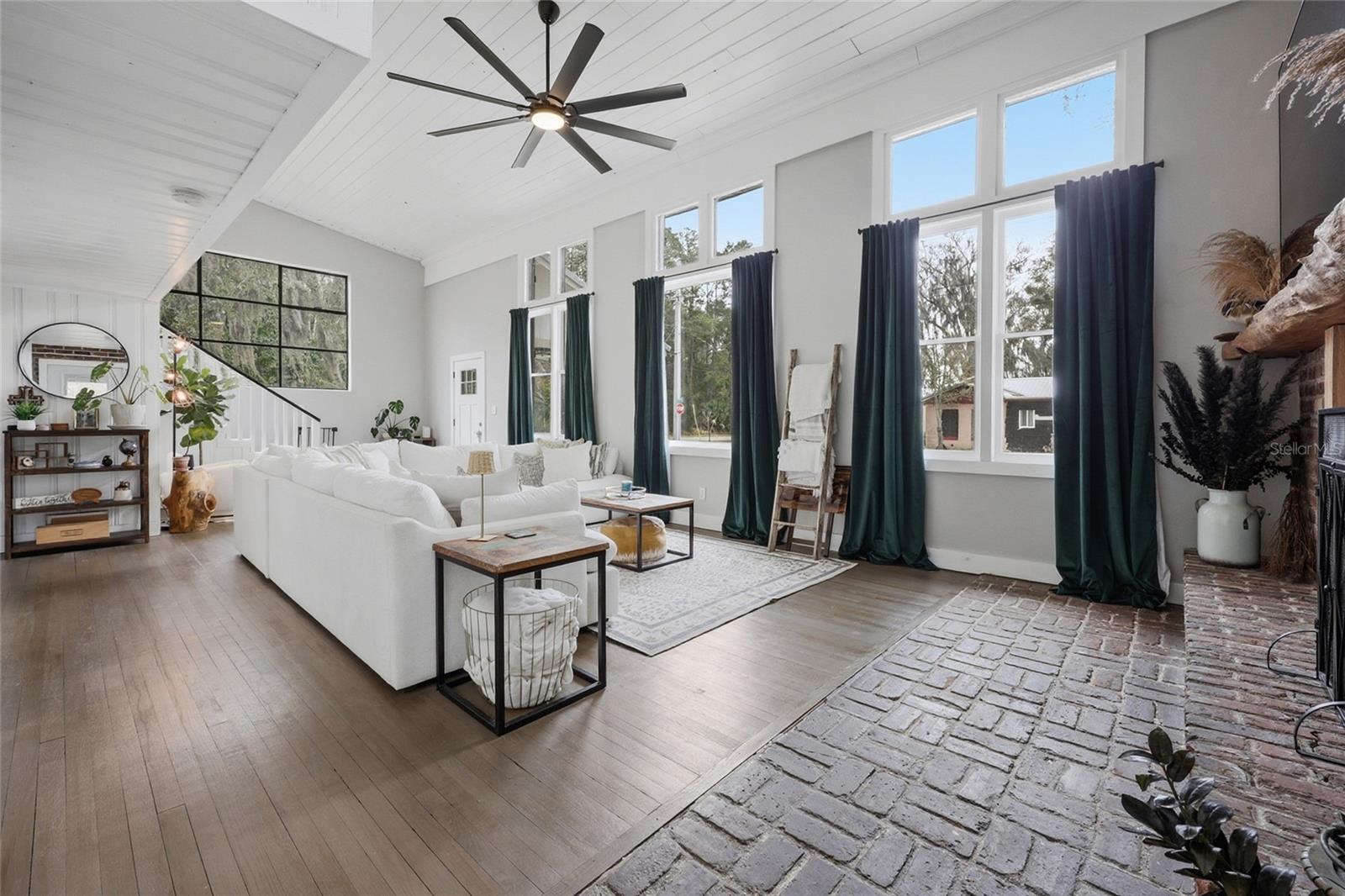 Image 8 of 36 For 101 Browning Avenue