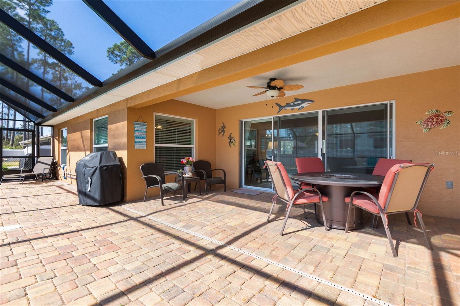 Image 28 of 87 For 6 Emerald Lane