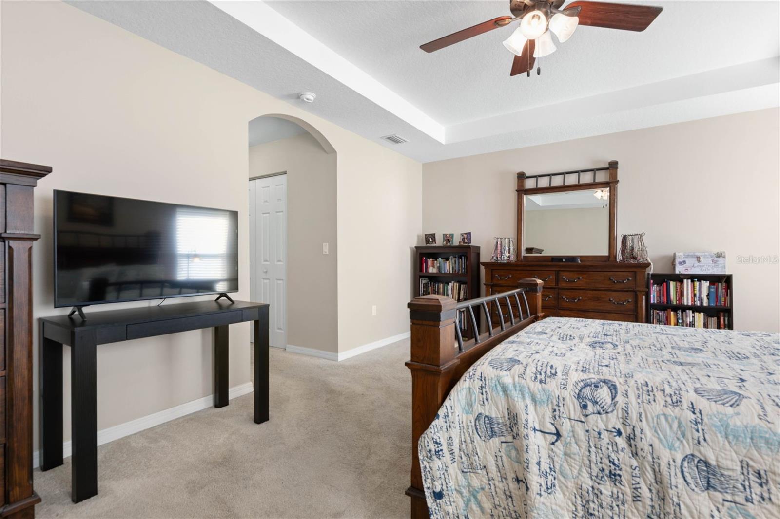 Image 31 of 87 For 6 Emerald Lane