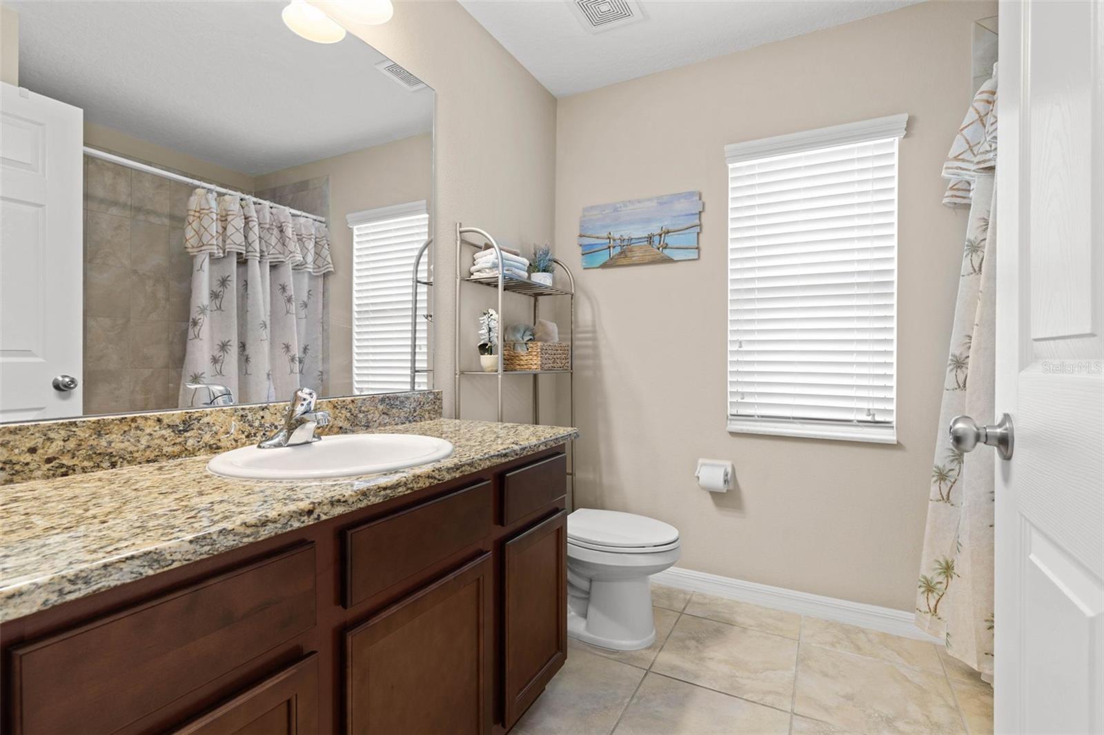 Image 41 of 87 For 6 Emerald Lane