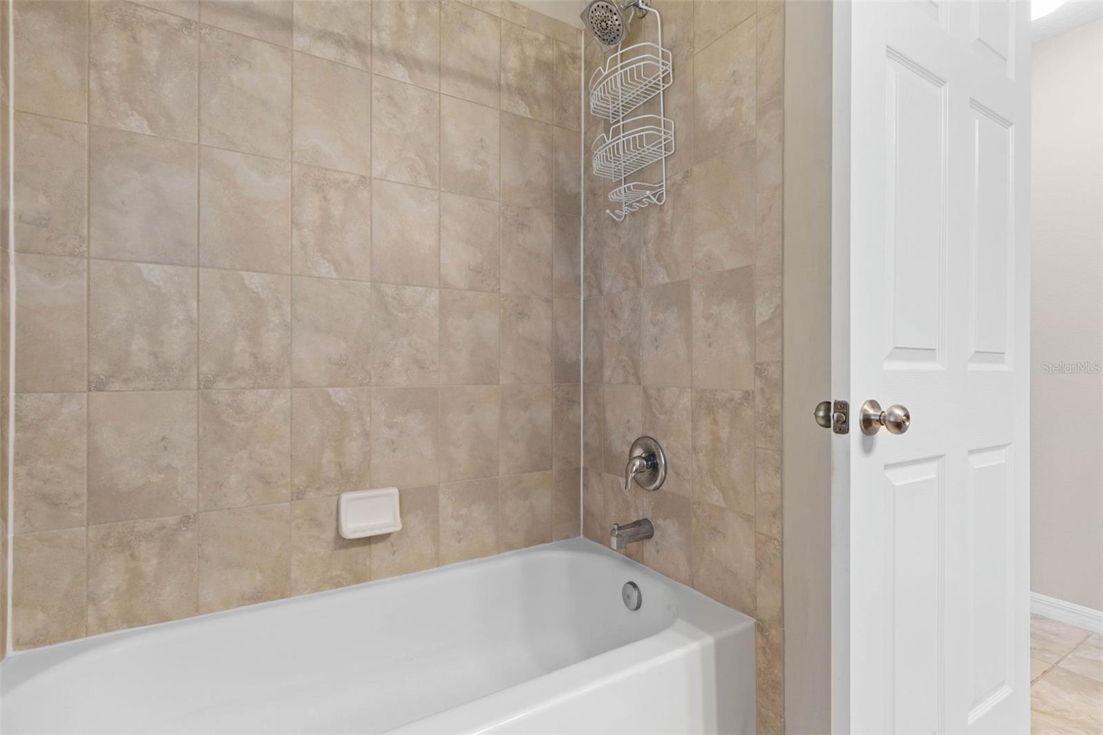 Image 42 of 87 For 6 Emerald Lane