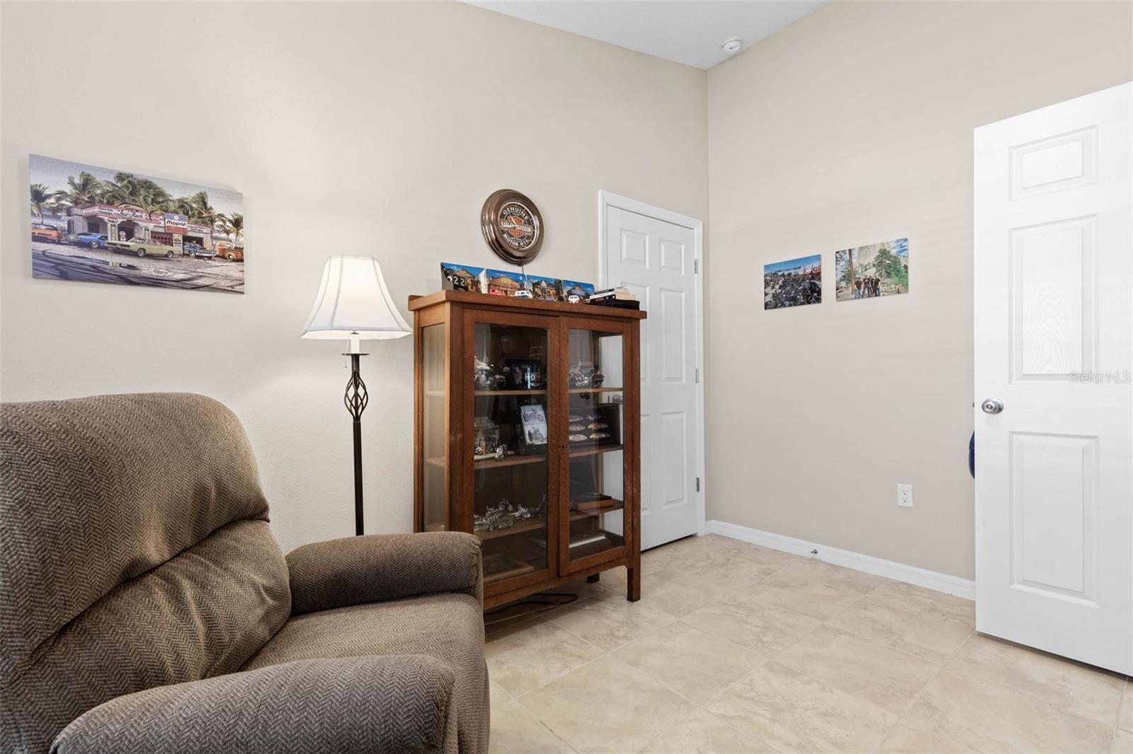 Image 47 of 87 For 6 Emerald Lane