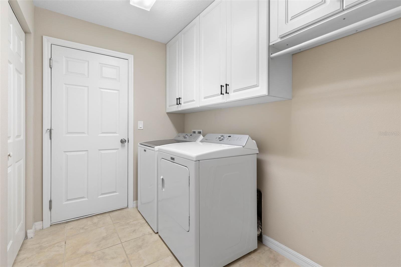 Image 48 of 87 For 6 Emerald Lane