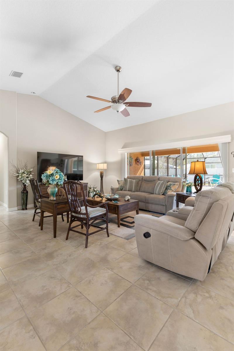 Image 76 of 87 For 6 Emerald Lane