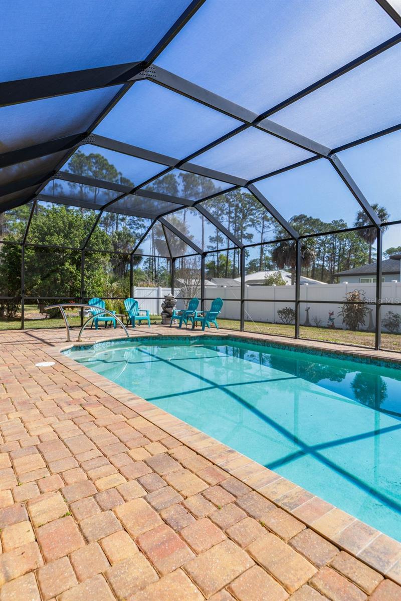 Image 83 of 87 For 6 Emerald Lane