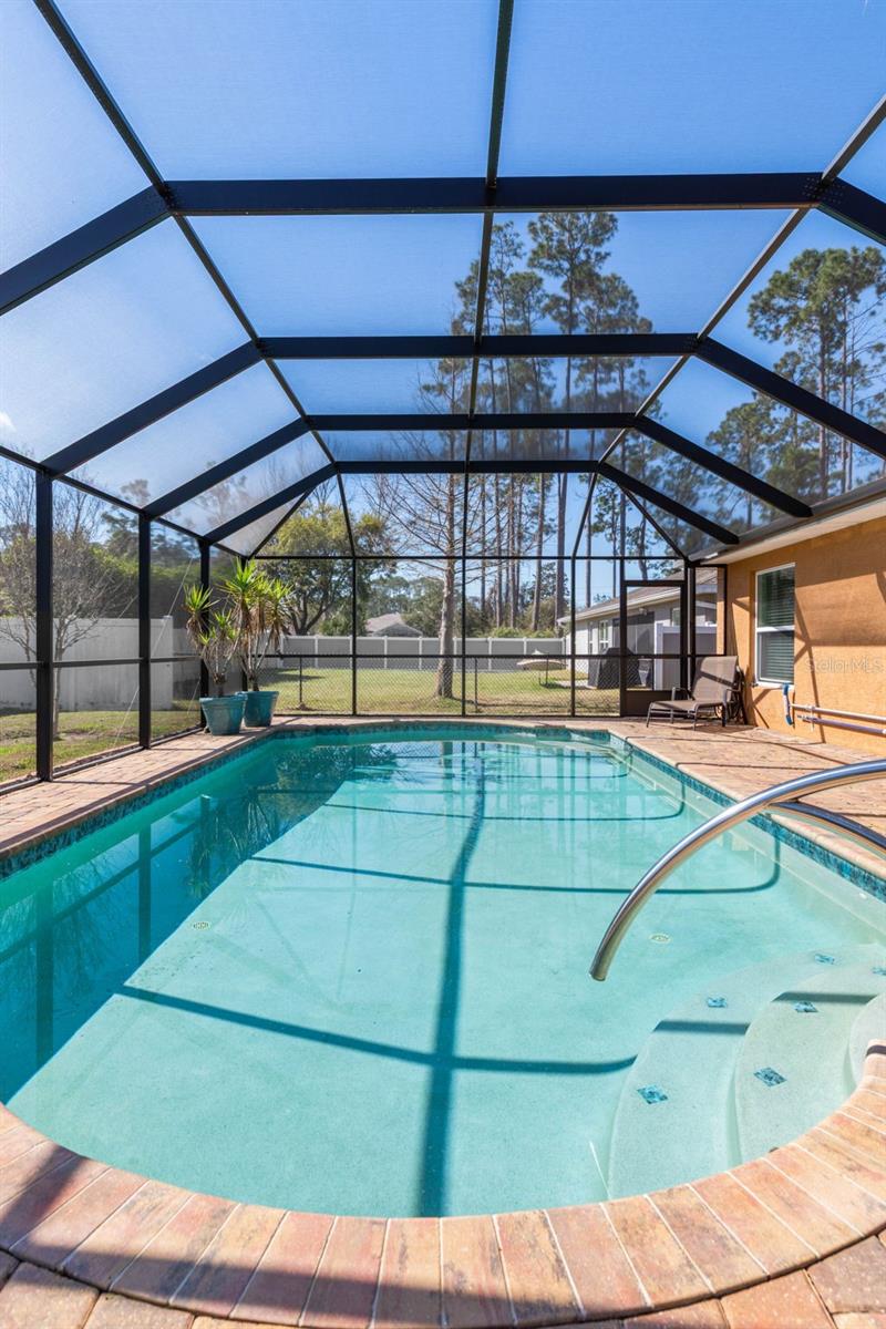 Image 84 of 87 For 6 Emerald Lane