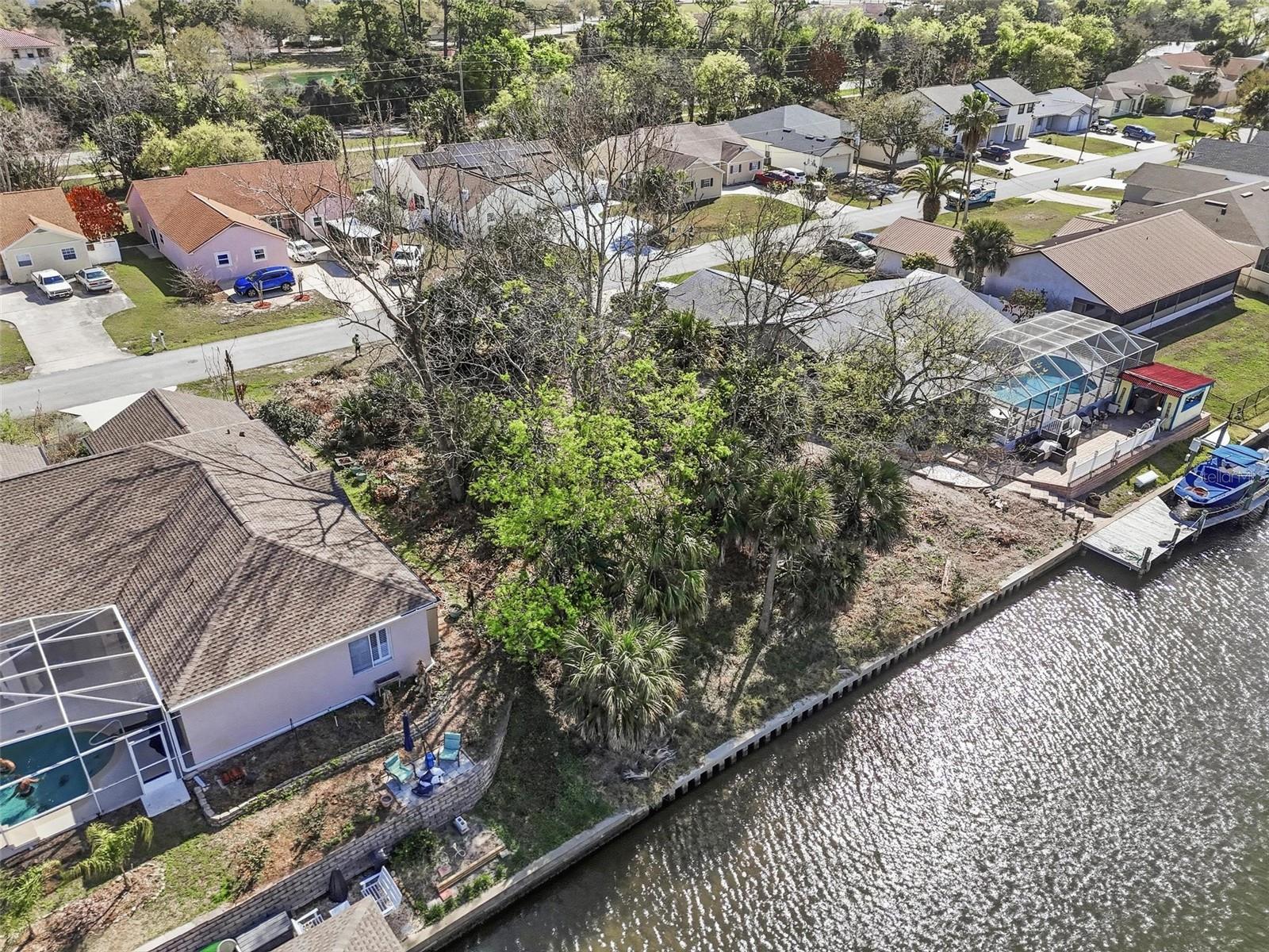 Image 14 of 24 For 35 Coral Reef Court N