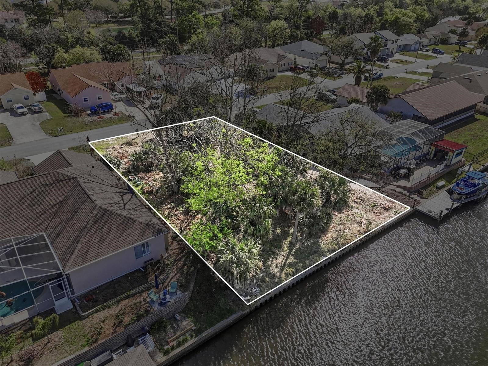 Image 7 of 24 For 35 Coral Reef Court N