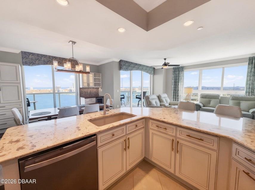 Image 11 of 60 For 231 Riverside Drive 1501-1