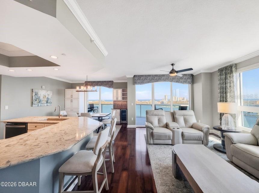 Image 13 of 60 For 231 Riverside Drive 1501-1