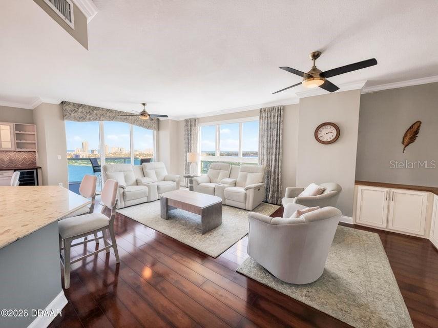 Image 17 of 60 For 231 Riverside Drive 1501-1