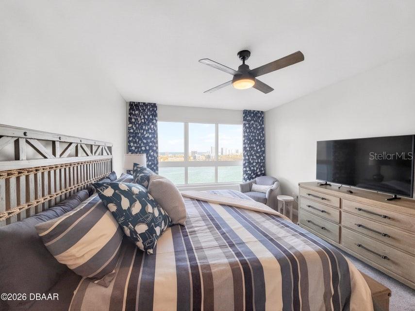 Image 19 of 60 For 231 Riverside Drive 1501-1