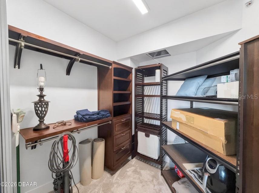 Image 26 of 60 For 231 Riverside Drive 1501-1