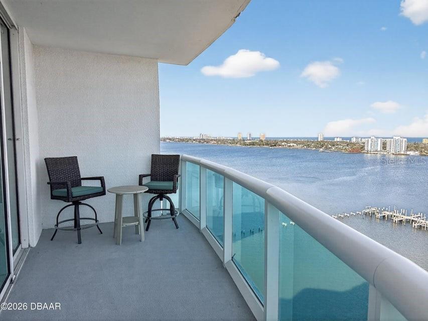 Image 6 of 60 For 231 Riverside Drive 1501-1