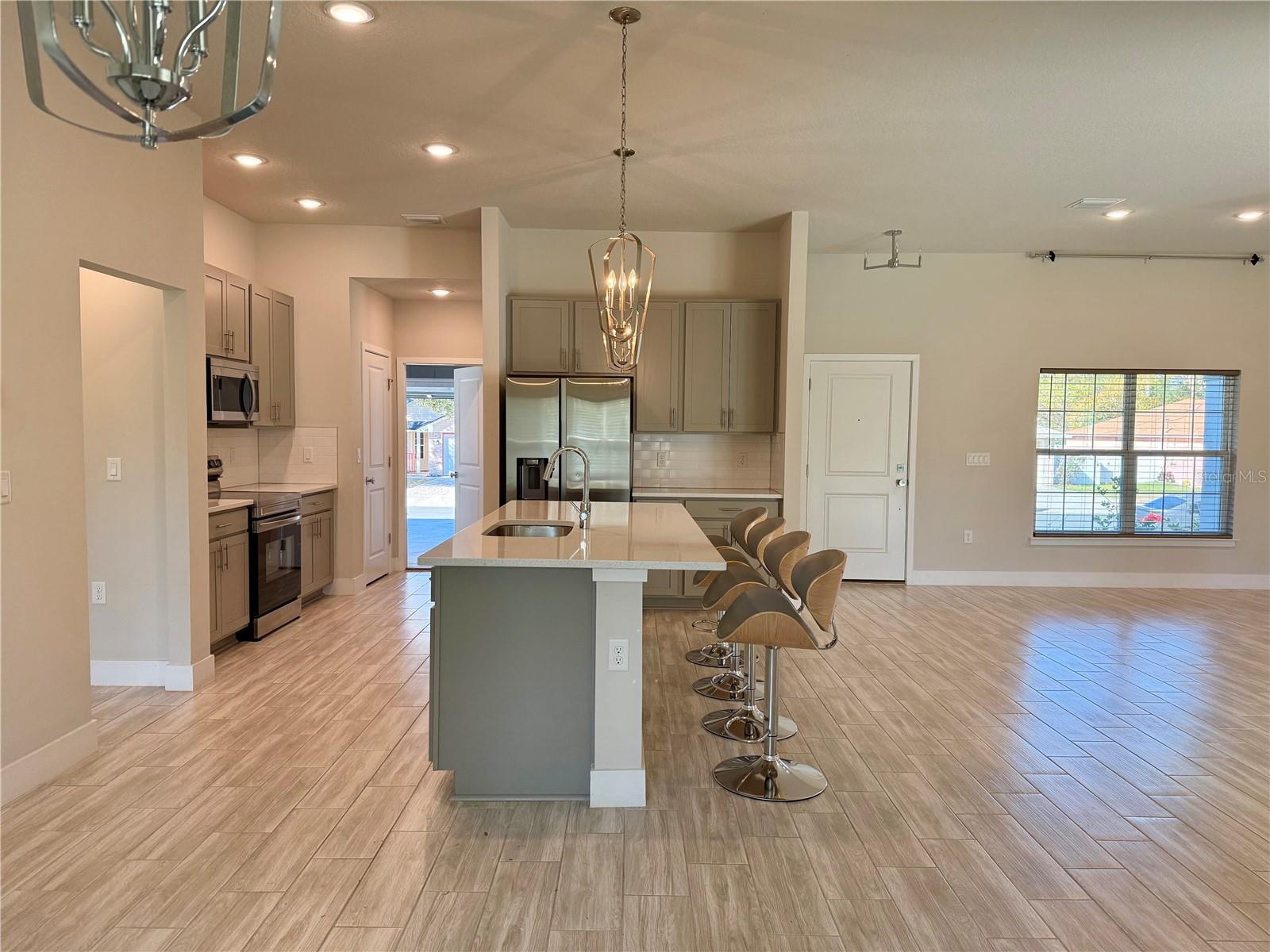 Image 7 of 22 For 49 Pilgrim Drive