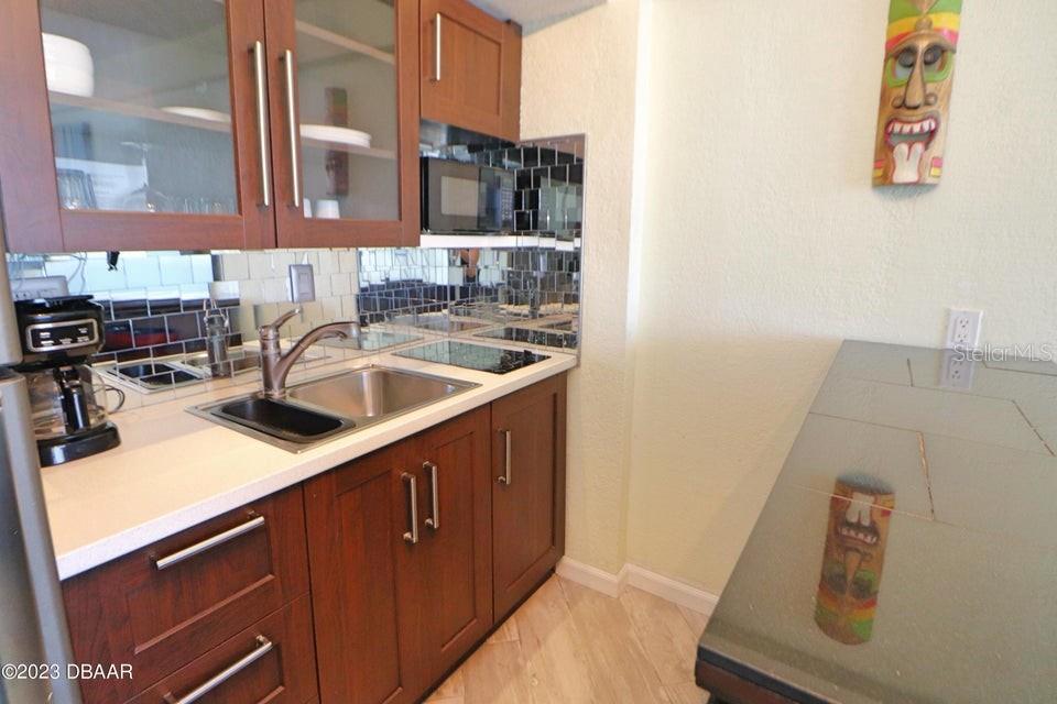 Image 27 of 35 For 2301 Atlantic Avenue 438