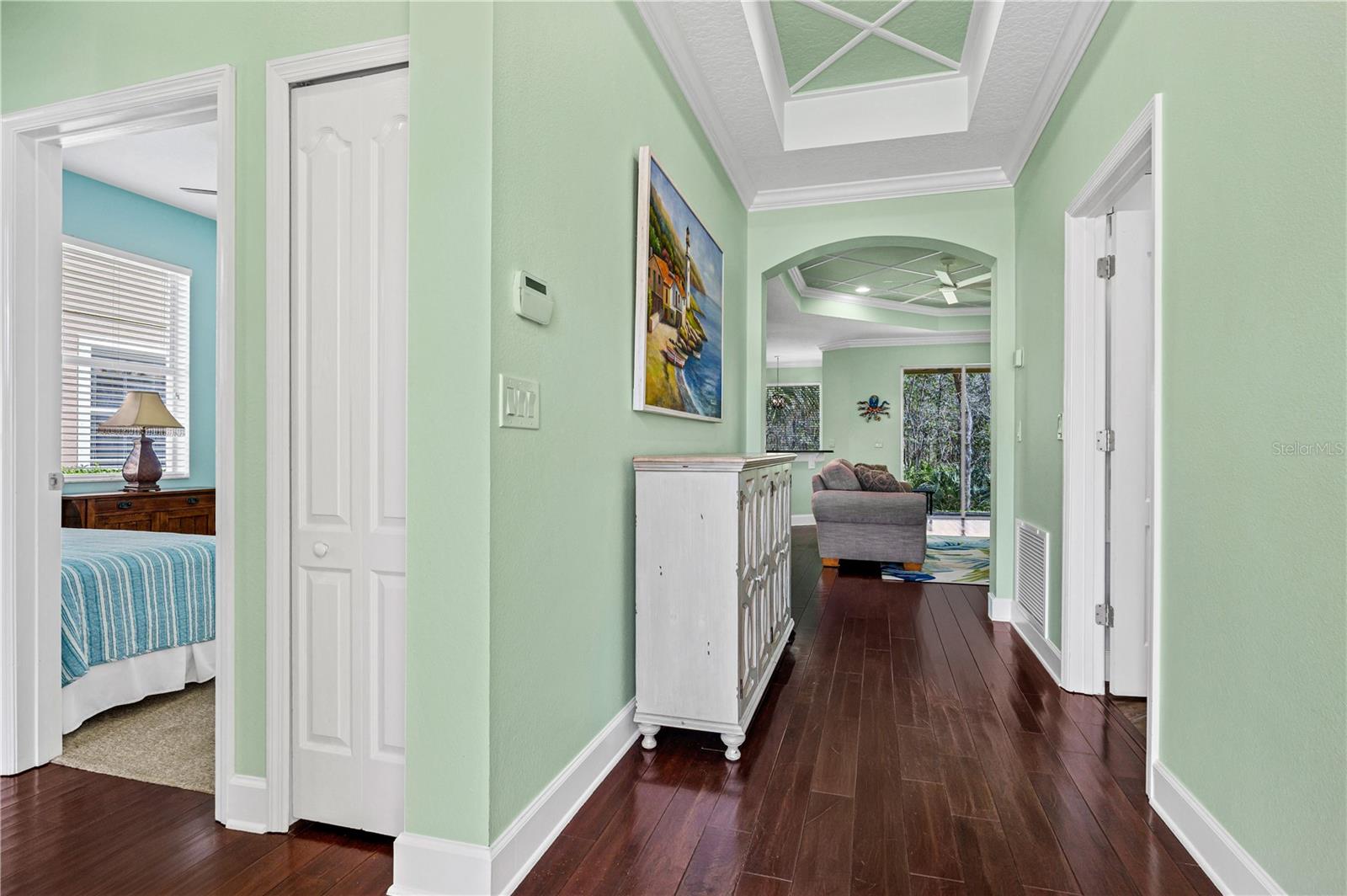 Image 14 of 53 For 425 Champion Ridge Drive