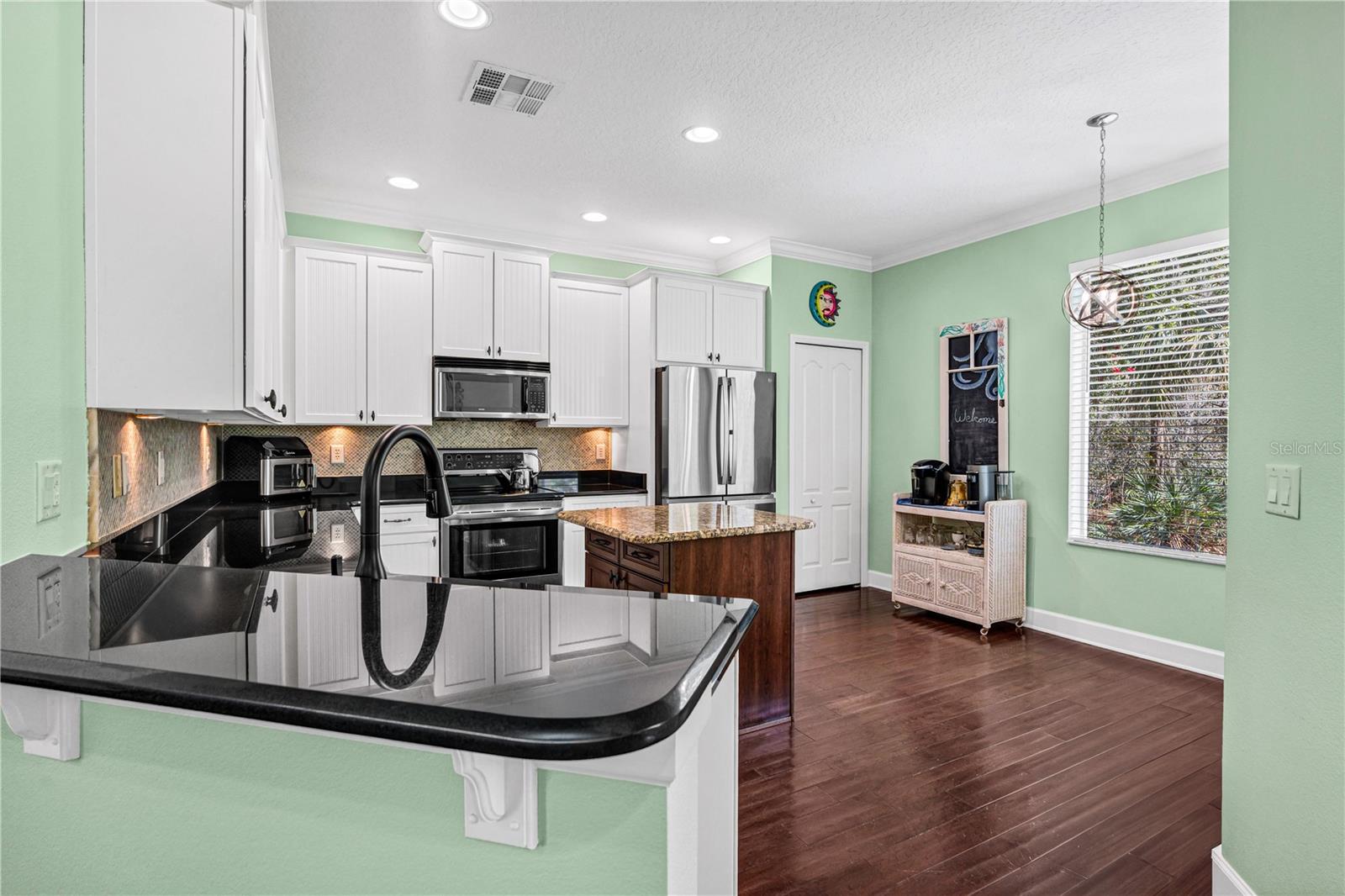 Image 22 of 53 For 425 Champion Ridge Drive