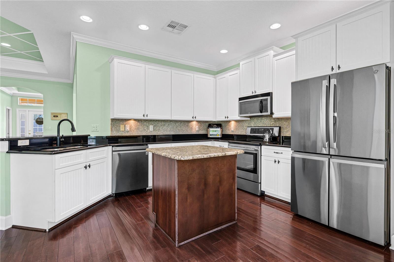 Image 27 of 53 For 425 Champion Ridge Drive