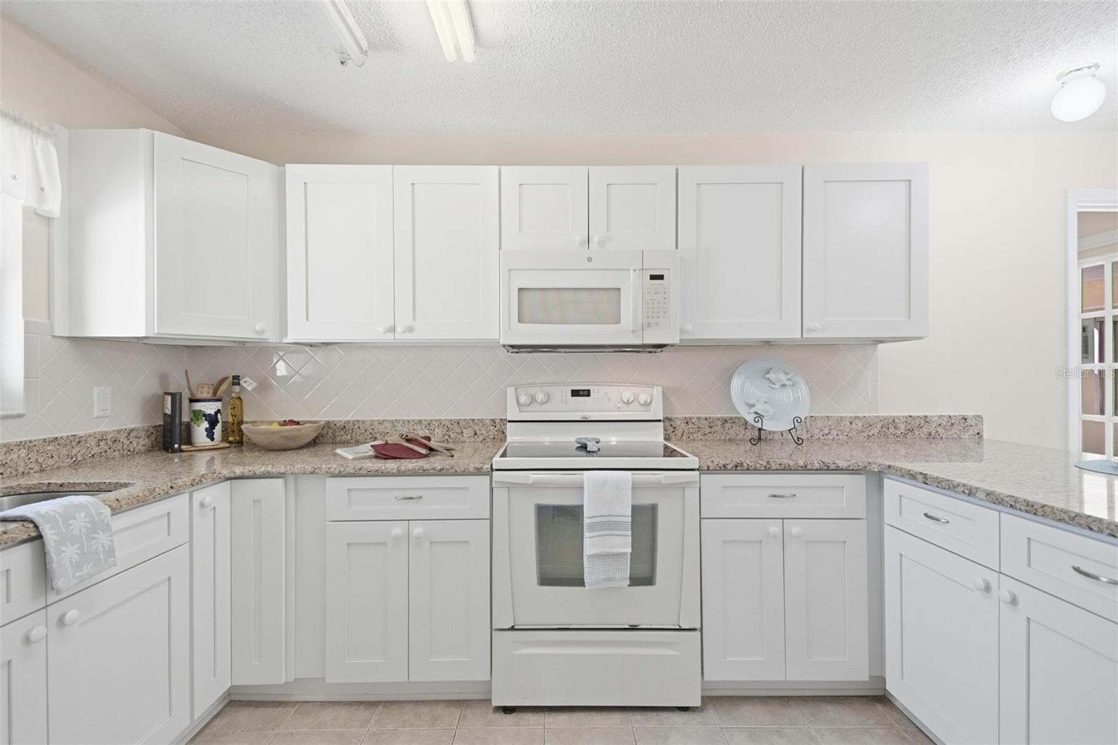 Image 17 of 57 For 70 Perrotti Lane