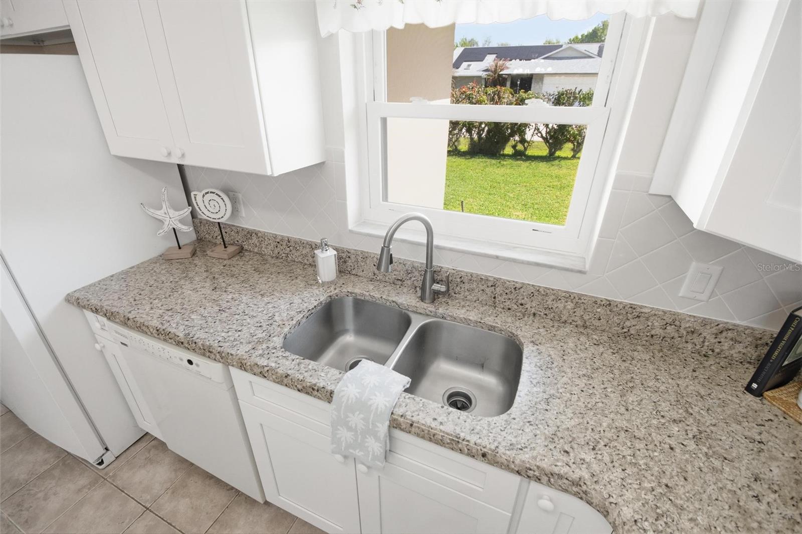 Image 20 of 57 For 70 Perrotti Lane