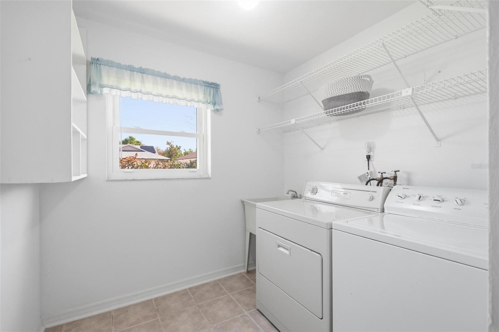 Image 22 of 57 For 70 Perrotti Lane