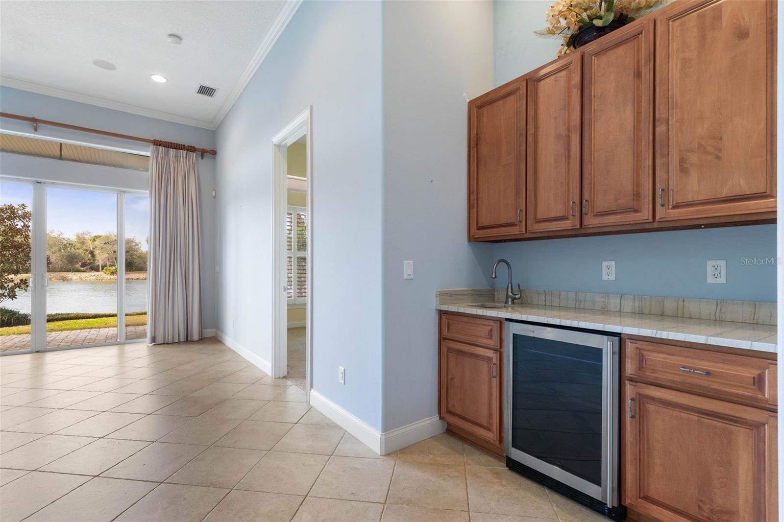 Image 13 of 84 For 262 Yacht Harbor Drive