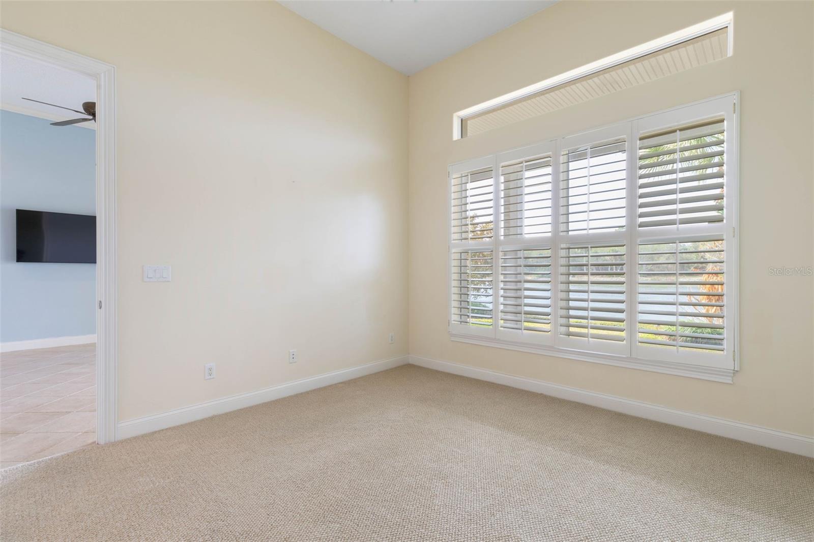 Image 15 of 84 For 262 Yacht Harbor Drive