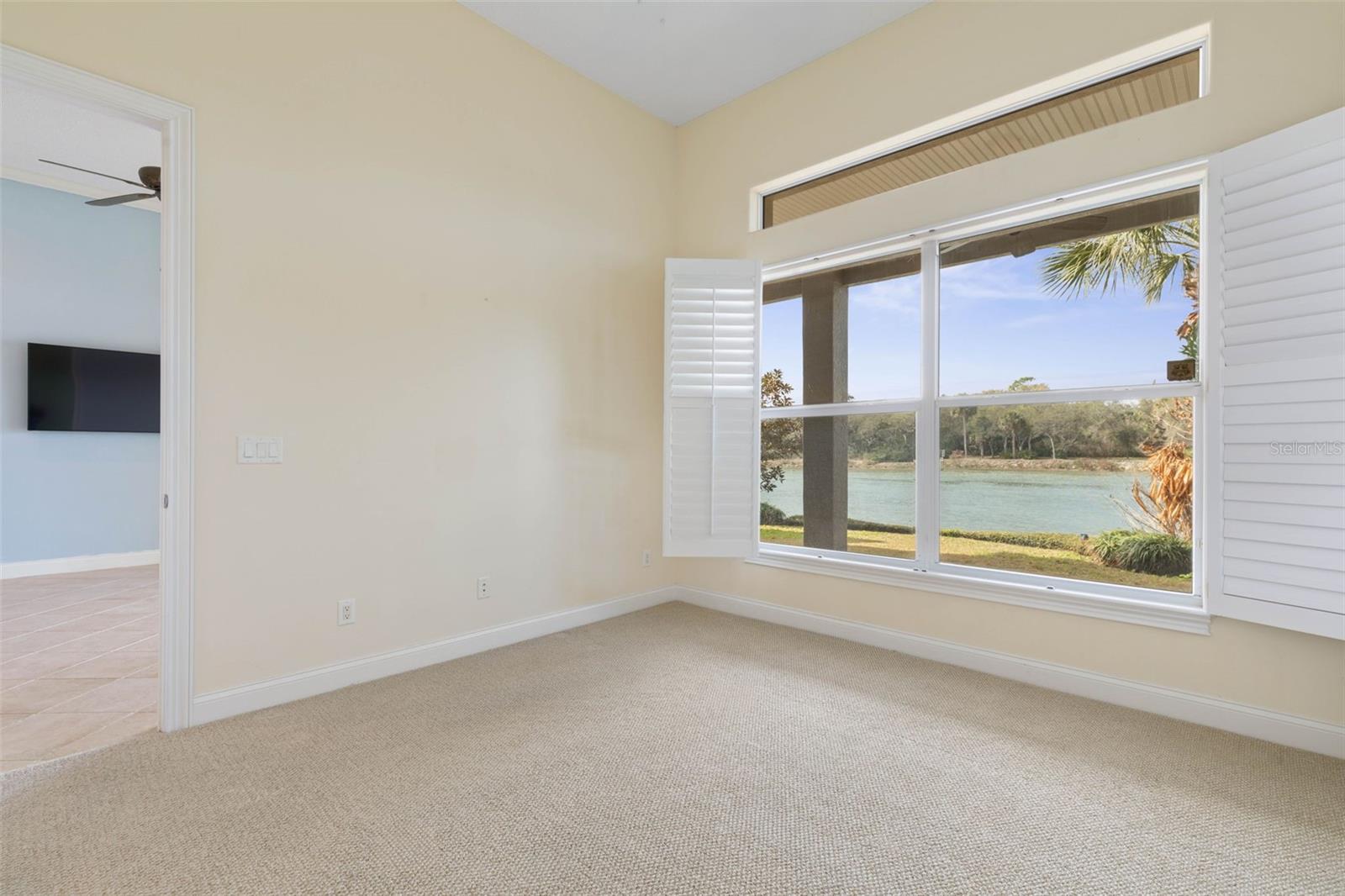 Image 16 of 84 For 262 Yacht Harbor Drive