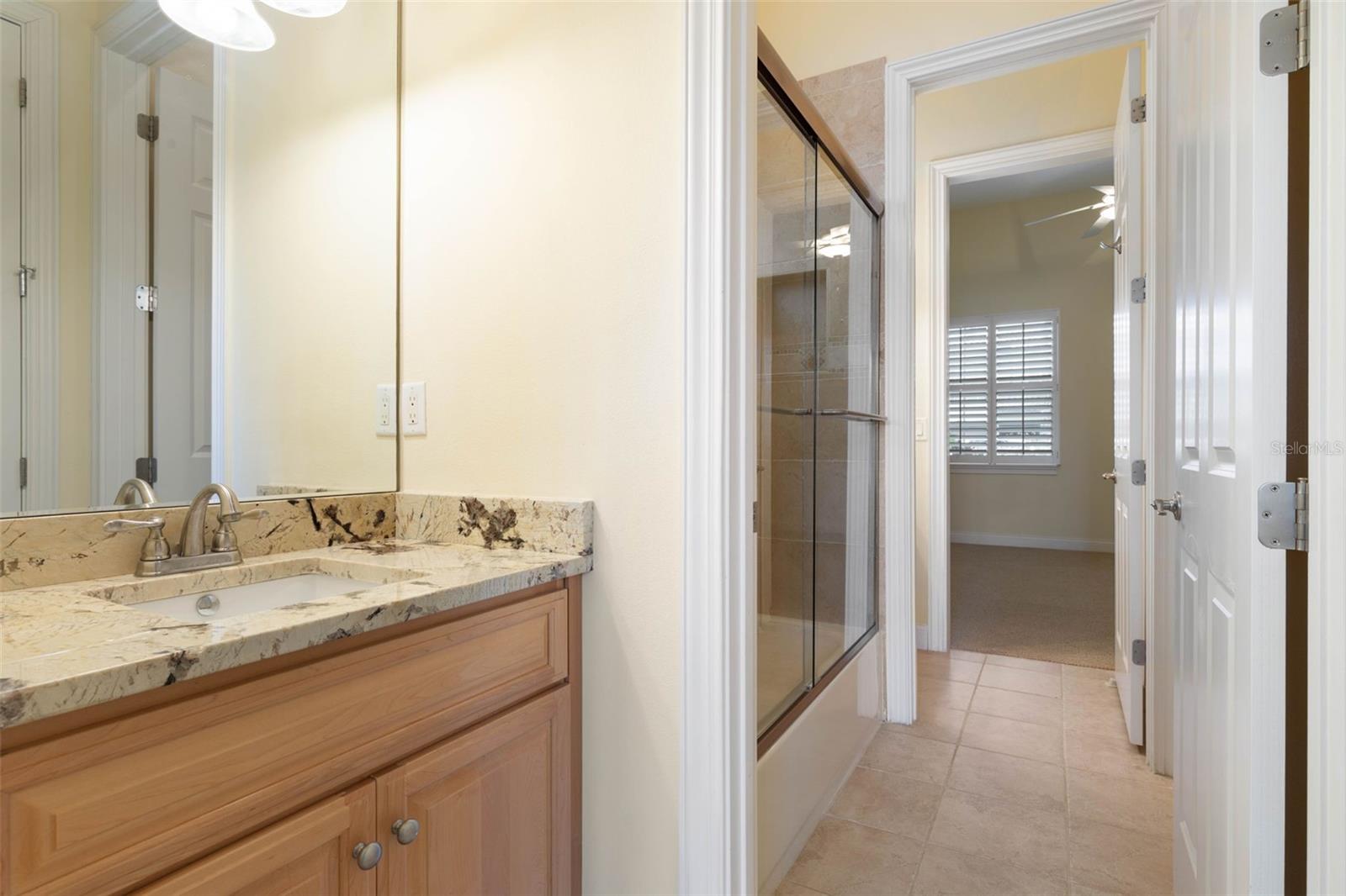 Image 17 of 84 For 262 Yacht Harbor Drive