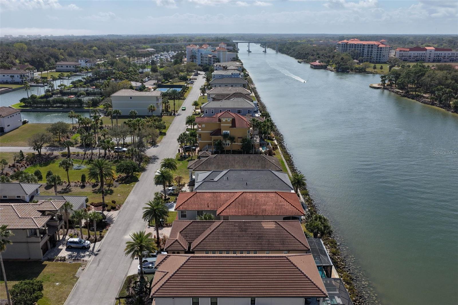 Image 58 of 84 For 262 Yacht Harbor Drive