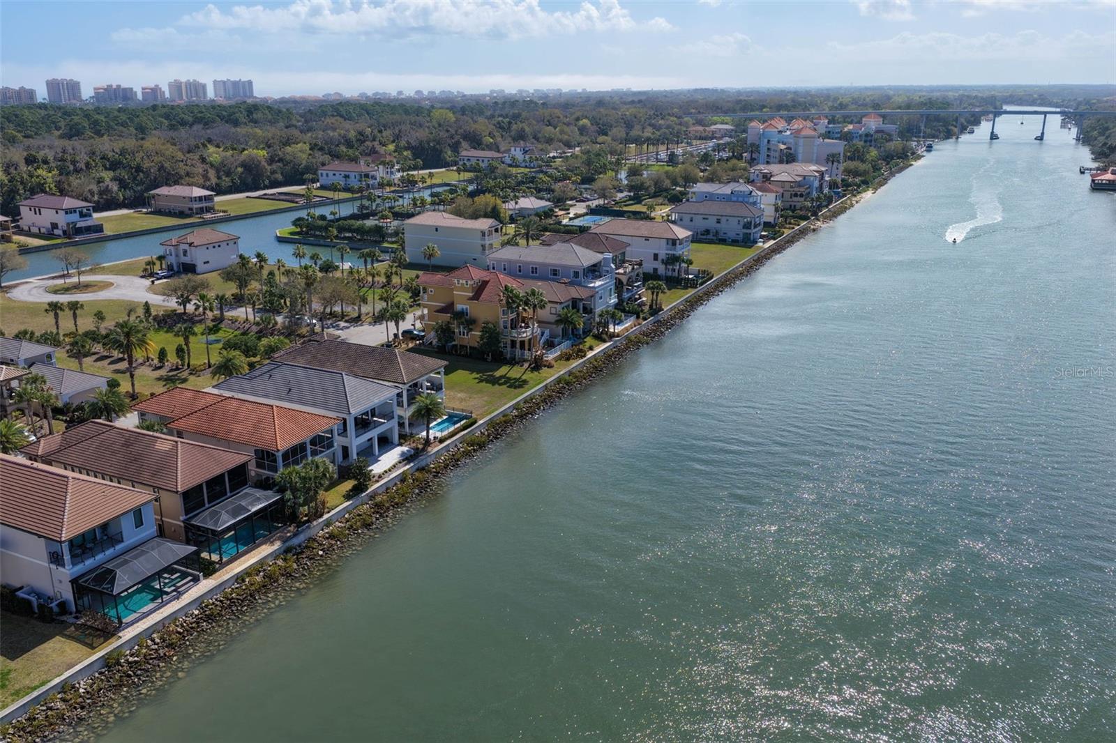 Image 59 of 84 For 262 Yacht Harbor Drive