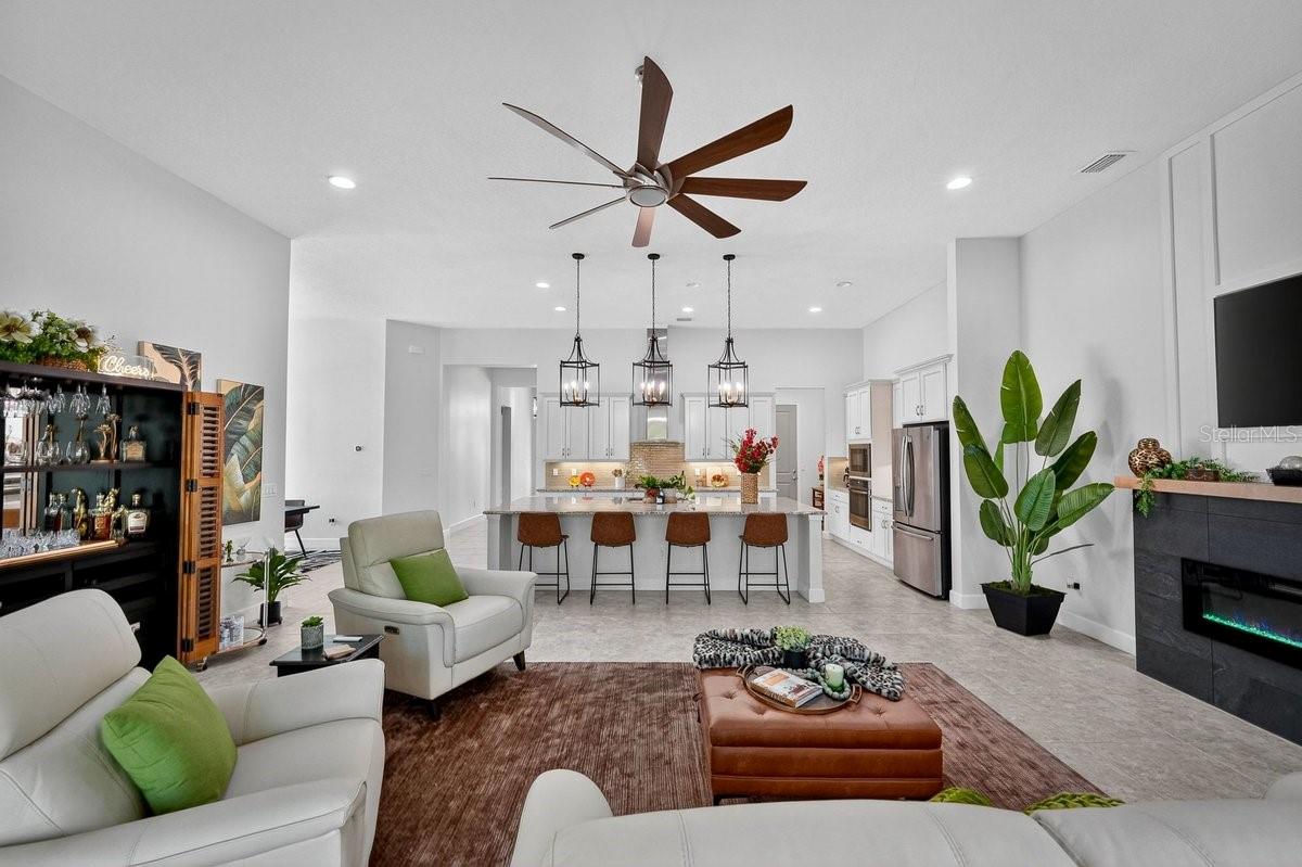 Image 14 of 62 For 844 Creekwood Drive