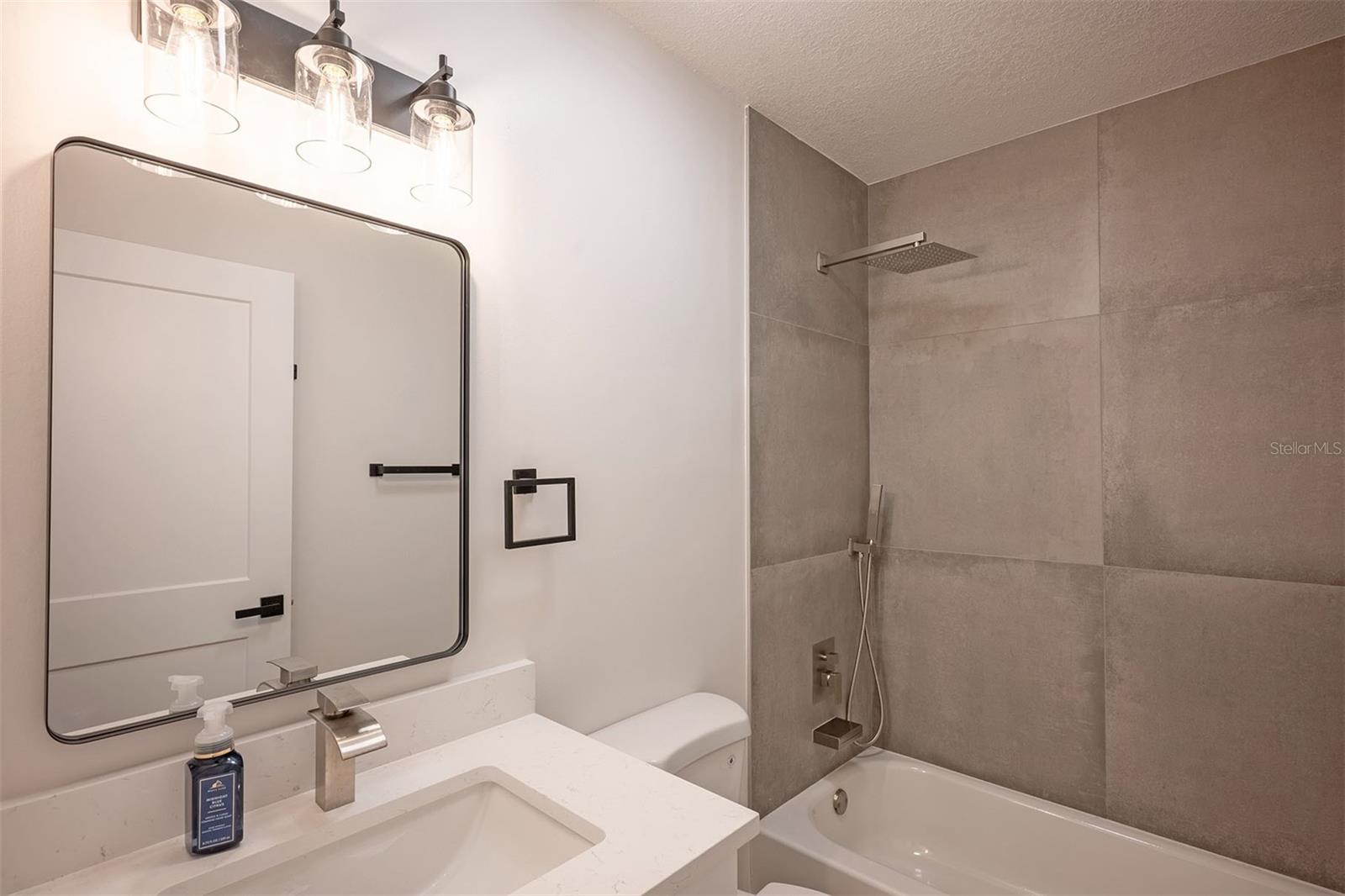 Image 29 of 58 For 12779 Maricopa Way