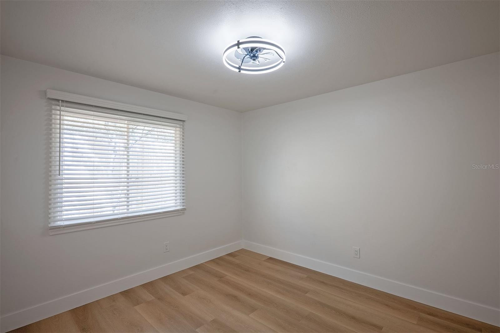 Image 30 of 58 For 12779 Maricopa Way