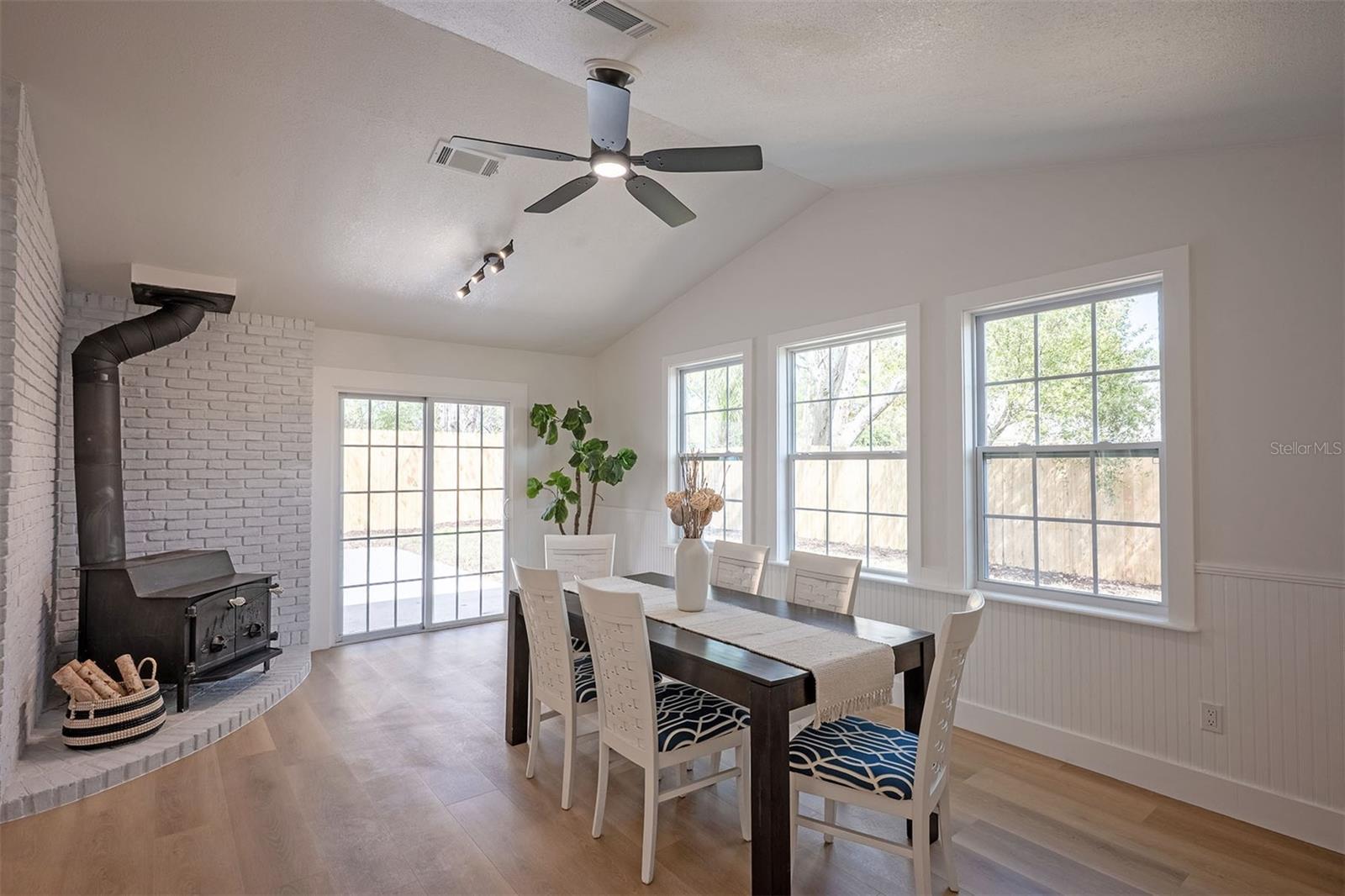 Image 39 of 58 For 12779 Maricopa Way