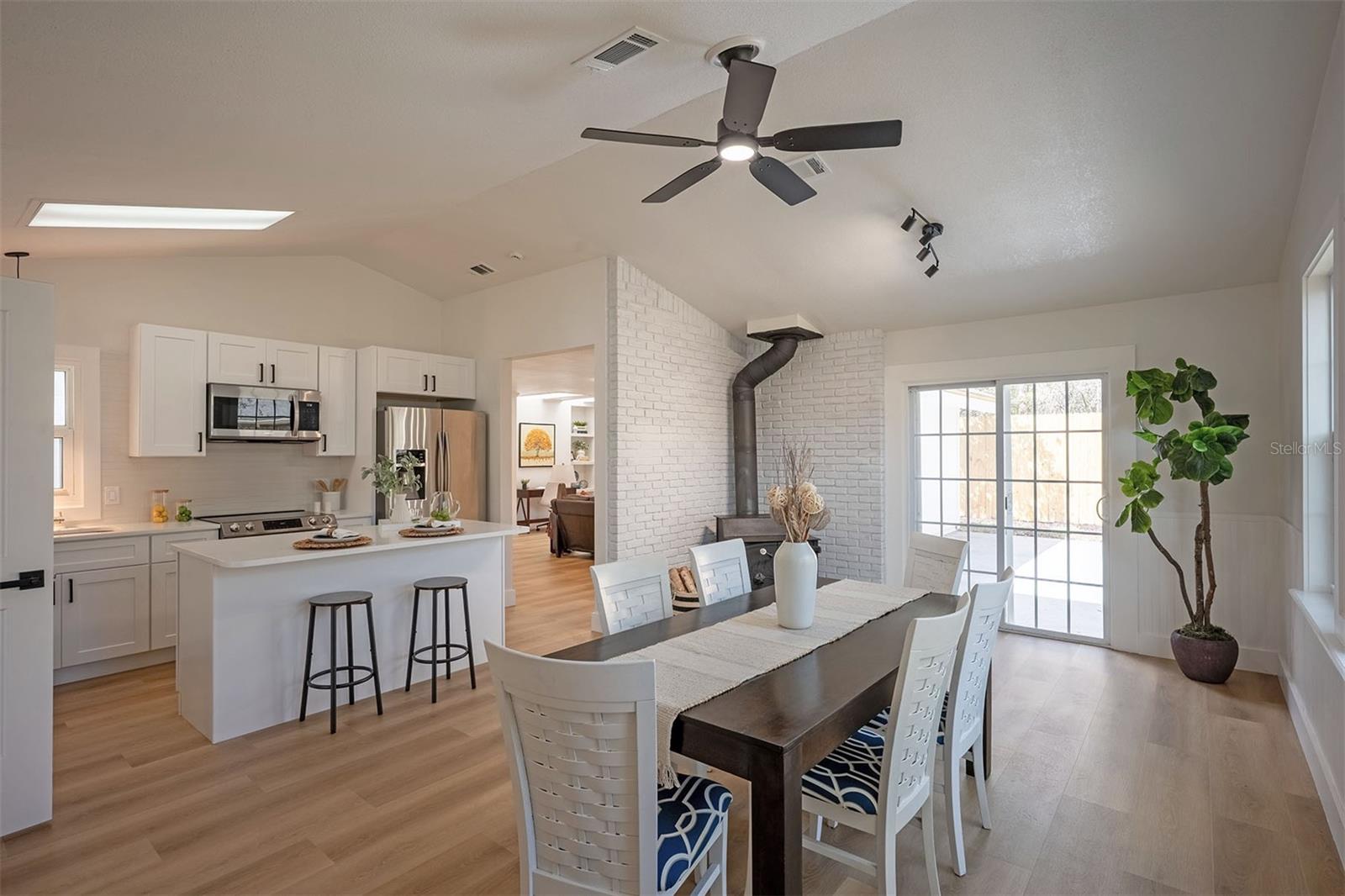 Image 40 of 58 For 12779 Maricopa Way