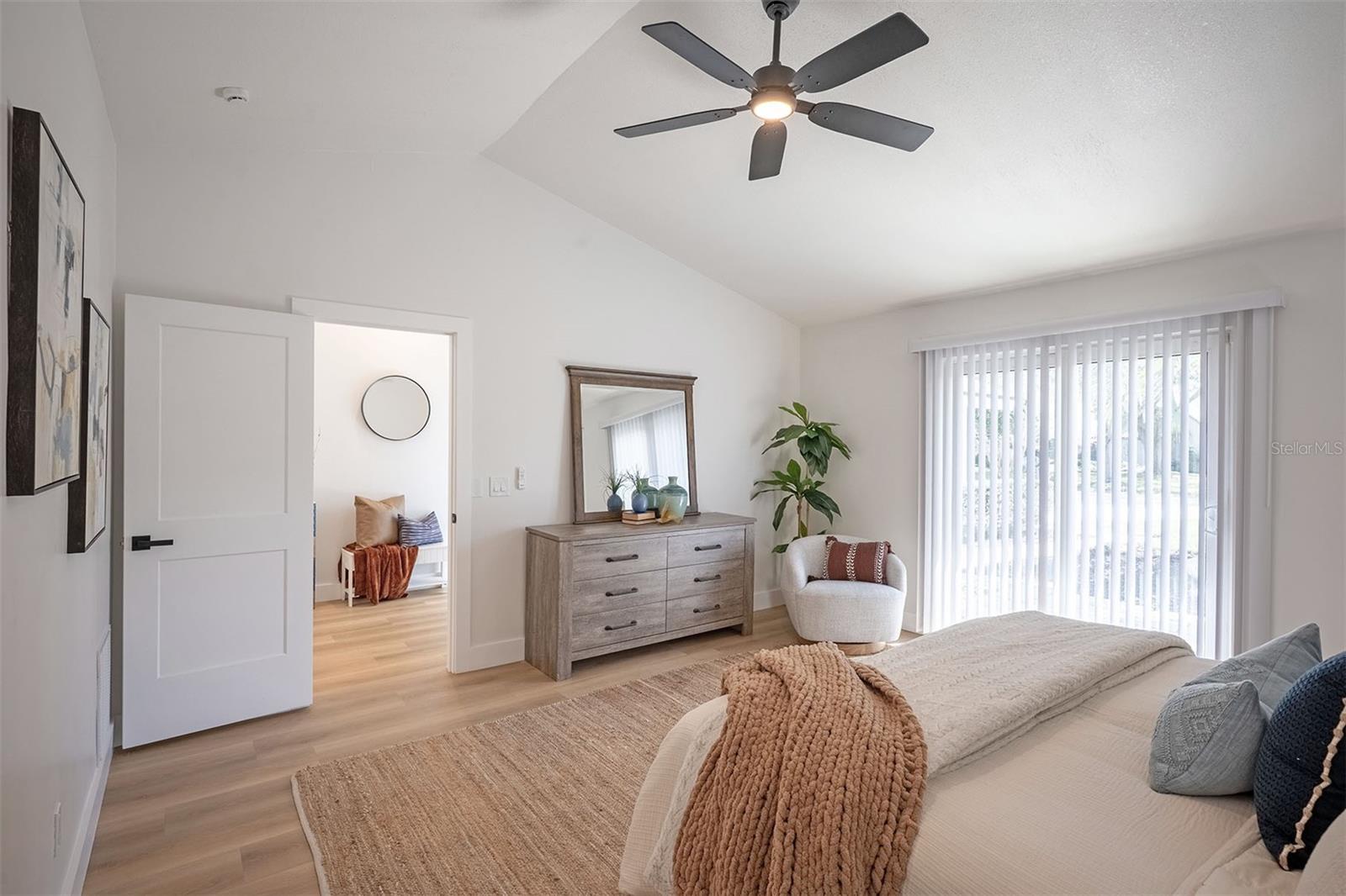 Image 7 of 58 For 12779 Maricopa Way