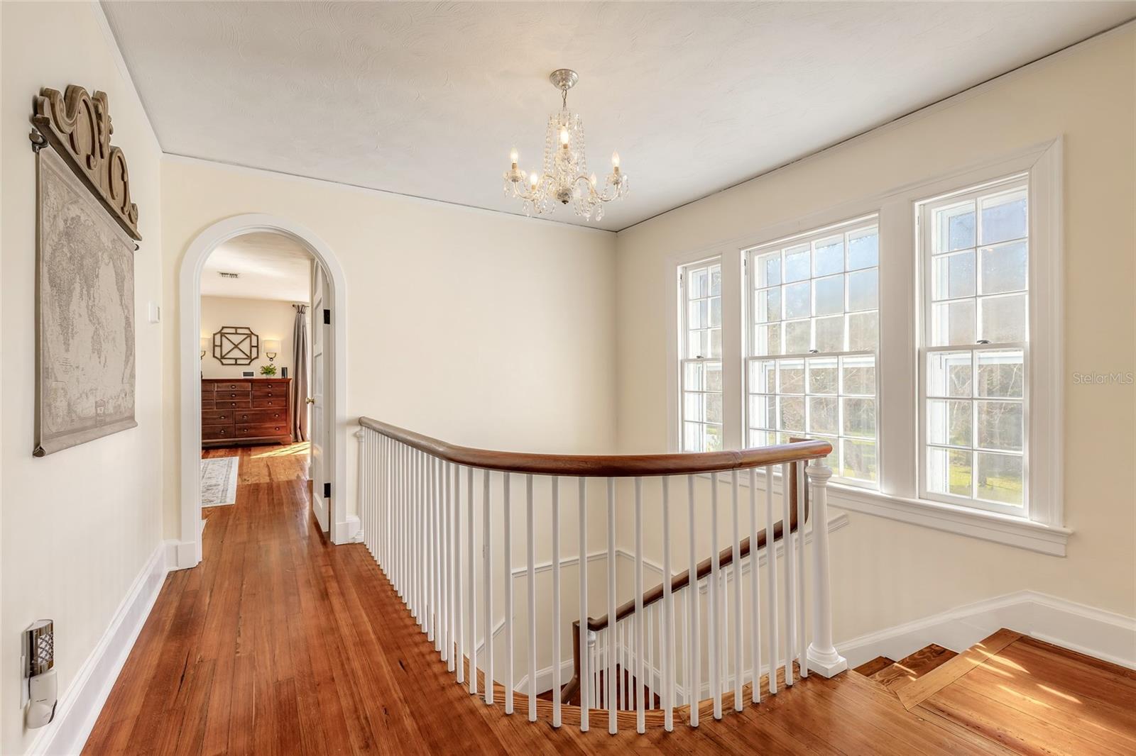 Image 32 of 75 For 458 Beach Street